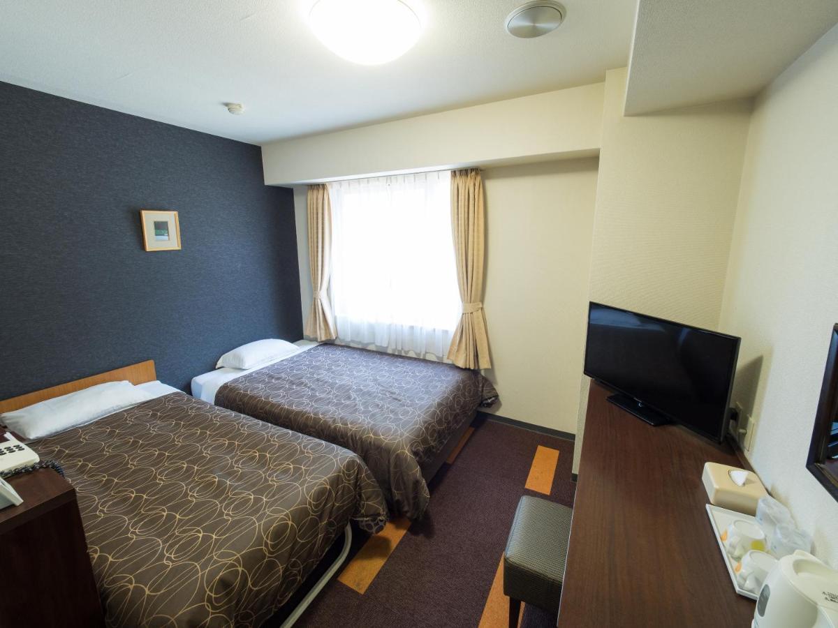 Hotel Shin Osaka Exterior photo
