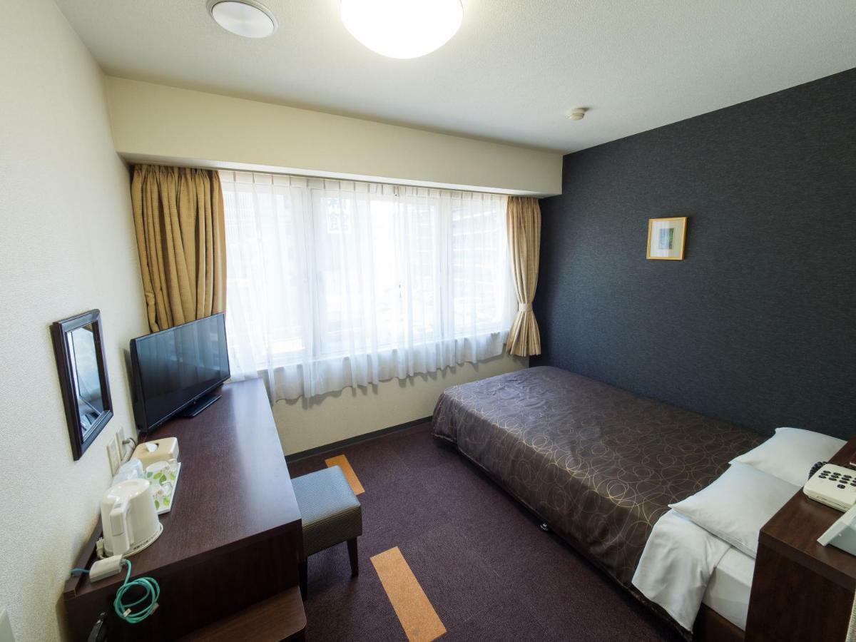 Hotel Shin Osaka Exterior photo